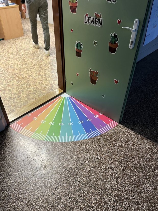 Podlahový úhloměr 90°pravý - Barva: Modrá