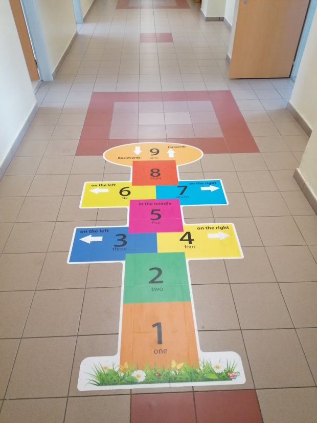 Skákací panák Mr. English