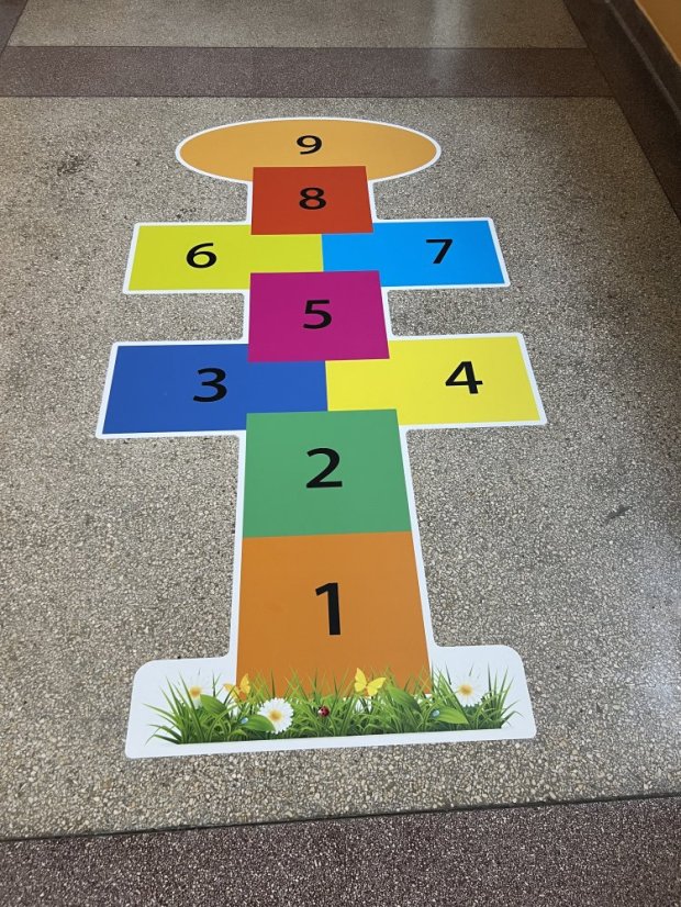 Skákací panák Klasik