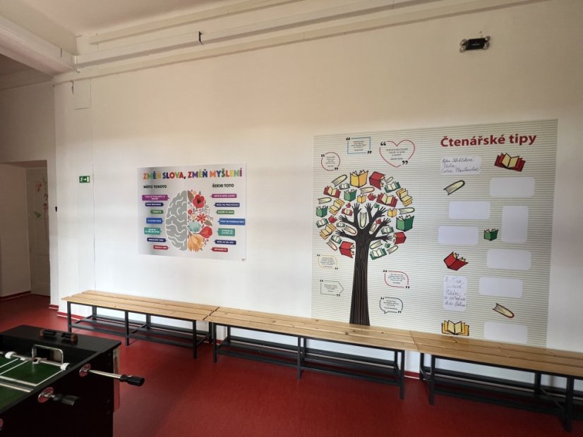 Slova a myšlení - nástěnná deska