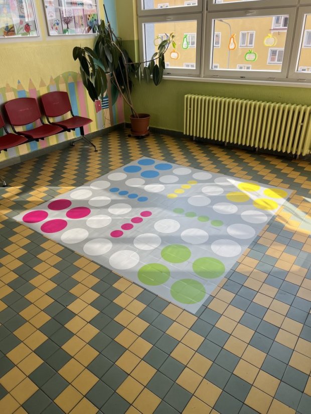 Člověče nezlob se - moderní