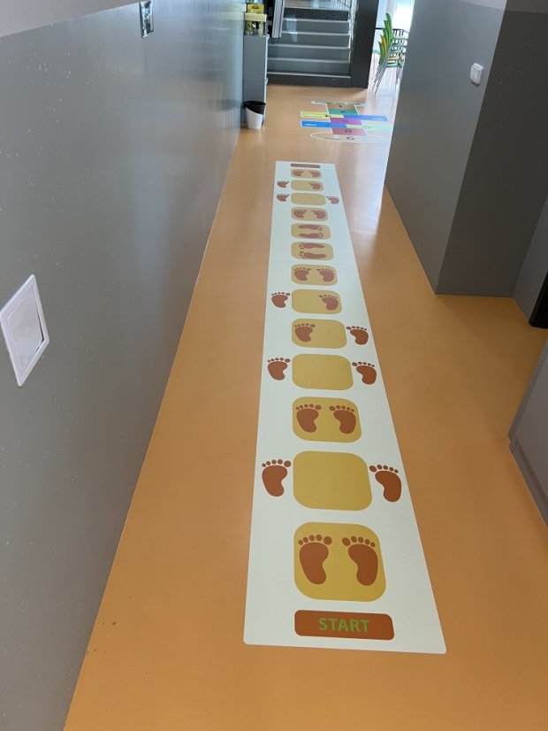 Podlahová dráha HOP