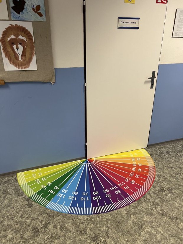 Podlahový uhlomer 180° - Barva: Žlutá